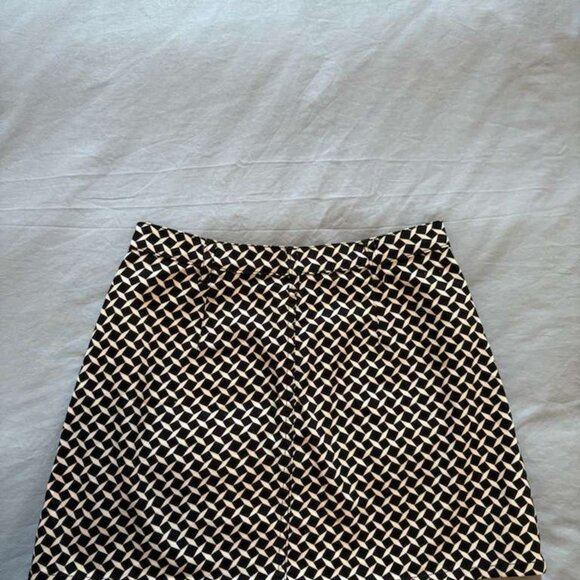LOB Black & White Geometric Print Mini Skirt - Picture 5 of 9